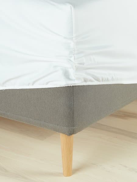 Drap-housse Satin TINE 90x200x35 blanc chez JYSK