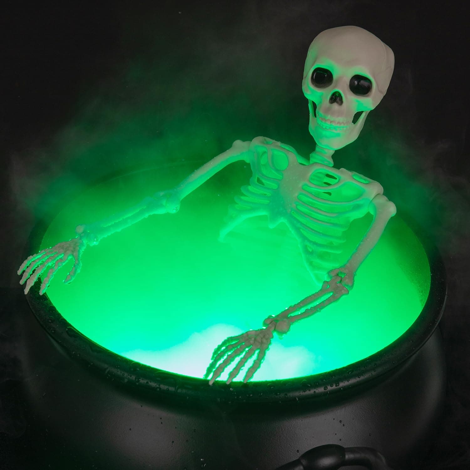 Halloween Decorations Outside - Large Witches Cauldron on Tripod with Skeleton & Fog Maker - Skeleton chez Amazon US