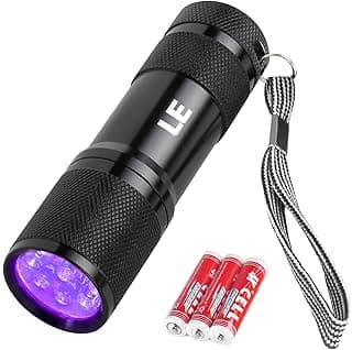Lepro UV Flashlight, Handheld Black Light Flashlight, 395nm Ultraviolet Flashlight, Pet Urine Stain Detector, 3 AAA Batteries... chez Amazon Canada