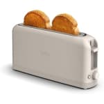 Bella 2 Slice Slim Toaster, Fits-anywhere™ Kitchenware, 6 Setting Shade Control with Reheat & Cancel Buttons chez Best Buy Canada