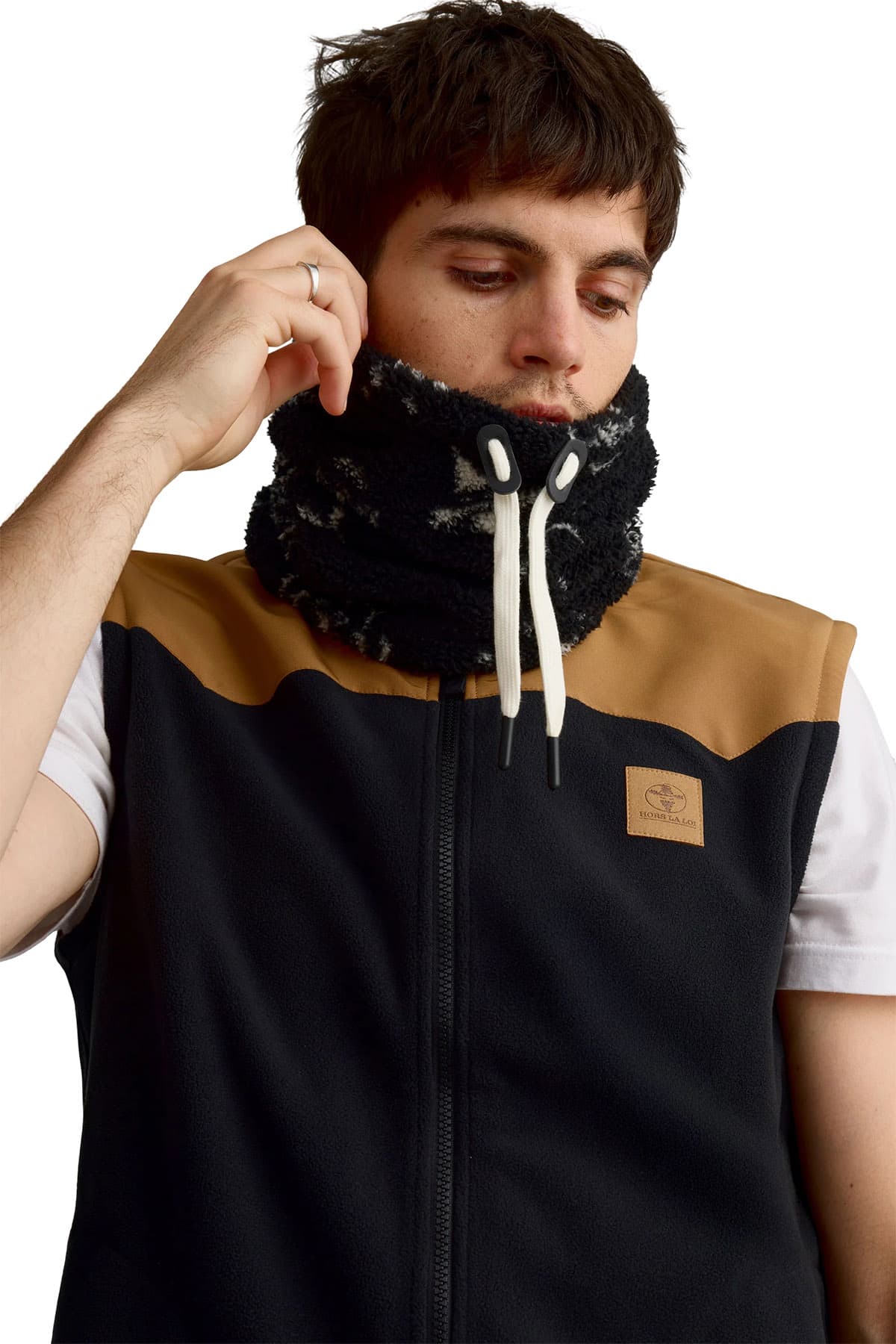 Hors La Loi | The Winter Essential Plush Neck Tube - Unisex chez The Last Hunt
