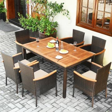 Costway Canada Ensemble de salle à manger de patio en rotin 7 pièces avec chaises chez Costway Canada