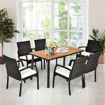 Costway Canada Table de salle à manger d'extérieur en acacia de 55 pouces avec trou chez Costway Canada