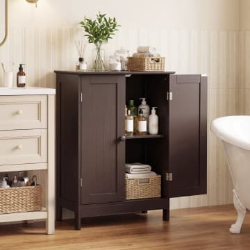 Costway Canada Meuble de salle de bain autoportant en bois à 2 portes avec étagère chez Costway Canada