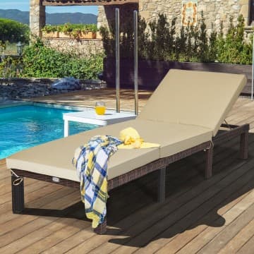 Costway Canada Paito Wicker Chaise Lounger with Adjustable Backrest chez Costway Canada