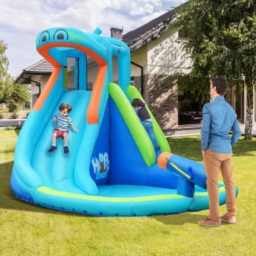 Costway Canada Inflatable Water Pool with Splash and Slide Without Blower chez Costway Canada