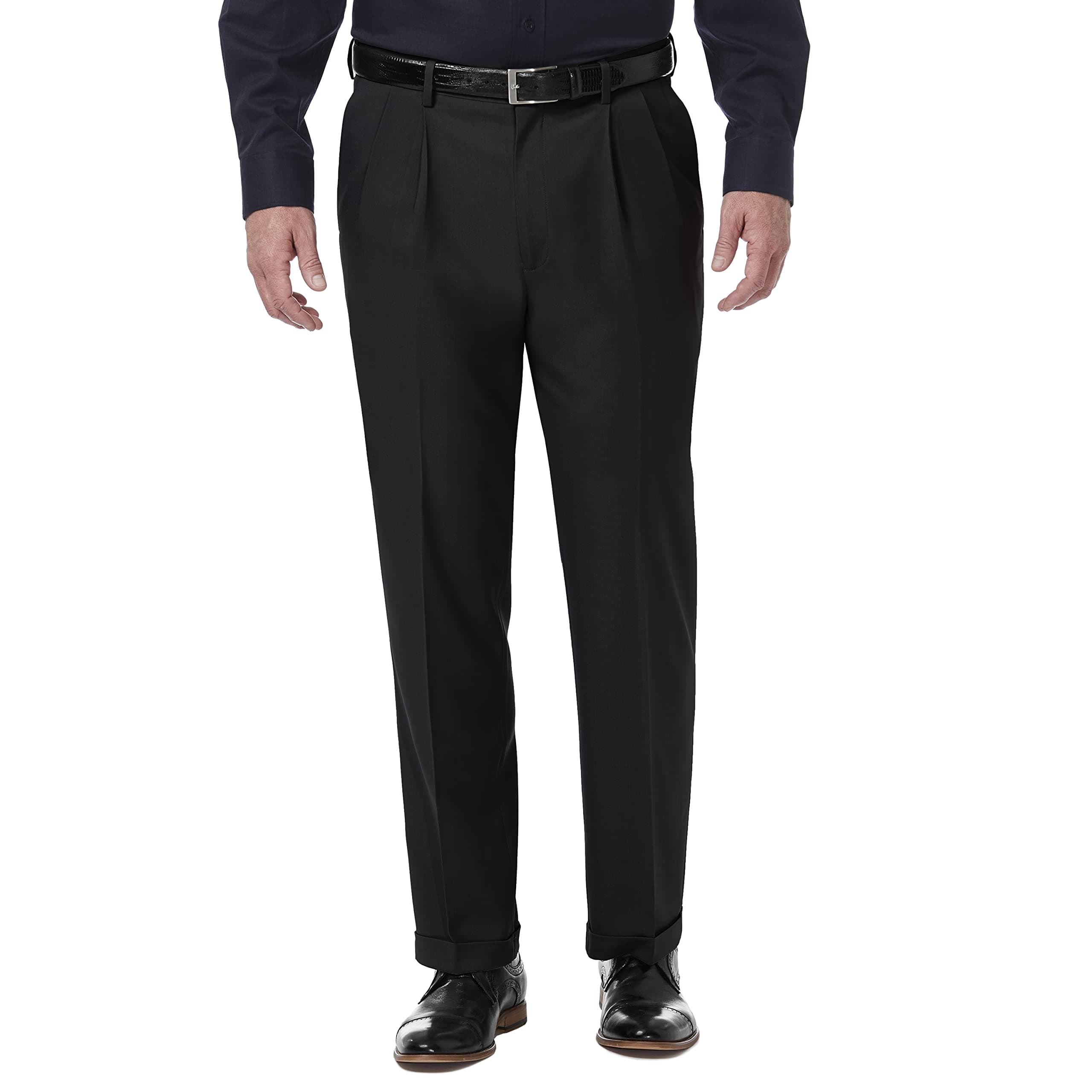 Haggar Men's Classic Fit Pleated Premium Comfort Dress Pant chez Amazon US