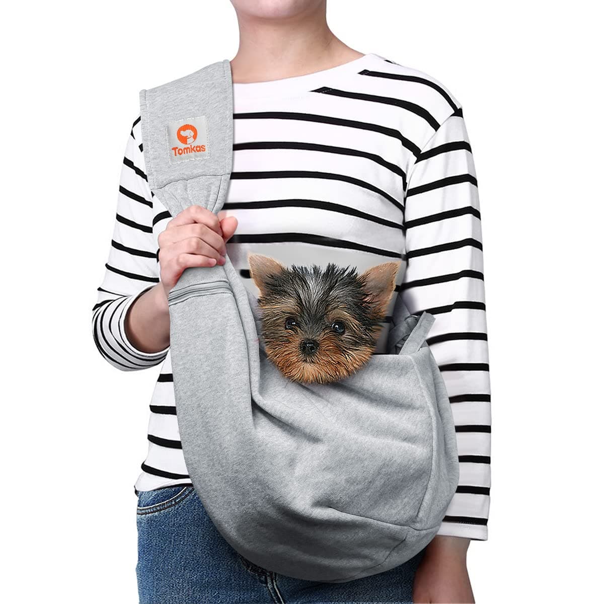 Tomkas Small Dog Cat Sling Carrier Puppy Purse Travel Wrap Soft Crossbody Pet Bag (Grey, M - Zip Pocket & Adjust Strap) chez Amazon US