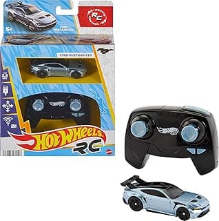 Hot Wheels RC Ford Mustang, voiture jouet télécommandée | Bouton booster à l'échelle 1:64 pour course et cascade sur ou hors piste,... chez Amazon Canada