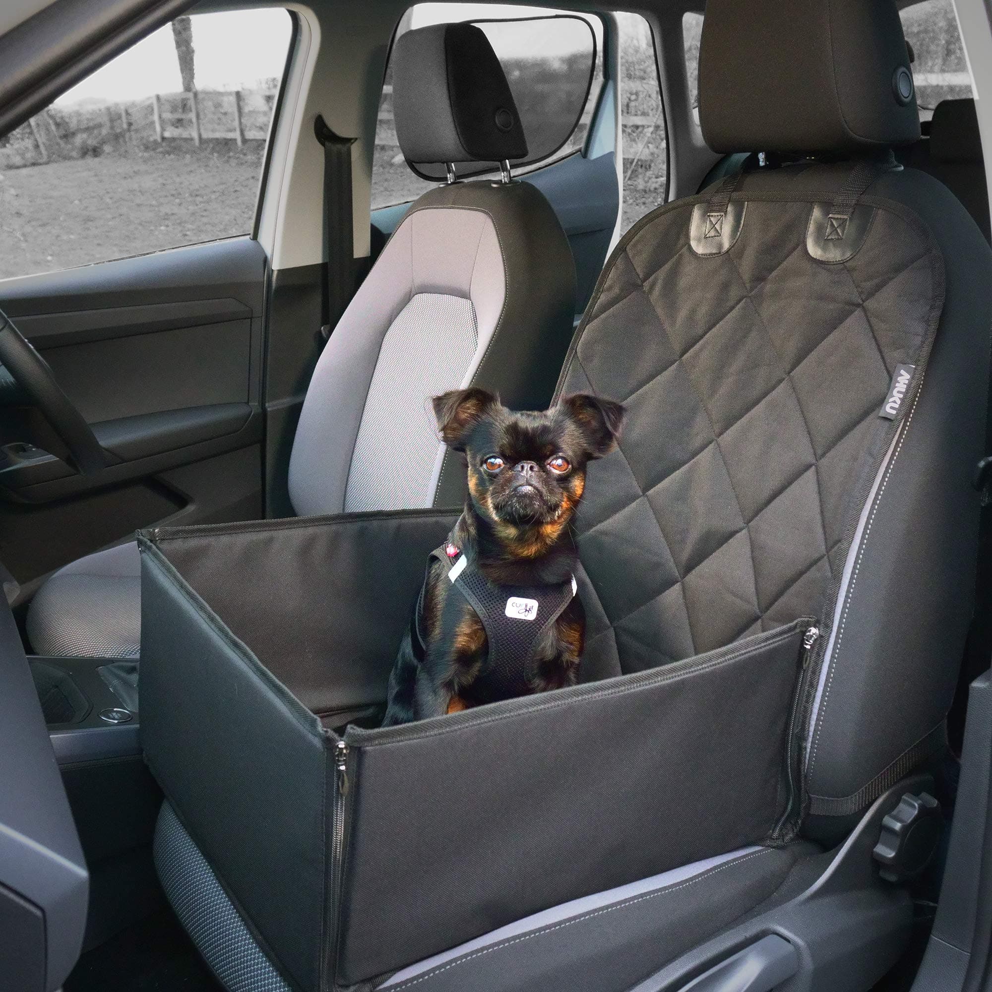 AHUKU Dog Car Seat with Seat Belt and Strong Padded Sides - Waterproof Pet Booster Seat Cover - for Small / Medium Dogs and Puppies chez Amazon UK