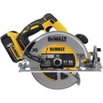 Refurbished (Good) – DEWALT 20V MAX XR Lithium-Ion Cordless Brushless 7-1/4-inch Circular Saw with 5Ah Battery & Charger ONLY chez Best Buy Canada