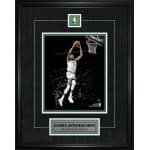 Giannis Antetokounmpo Framed Pin & Plate Bucks - 16x20" - Framed 8x10 Pin & Plate Display - NBA Licensed | Frameworth chez Best Buy Canada
