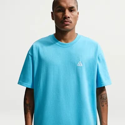 Nike ACG (Short-Sleeve T-Shirt)